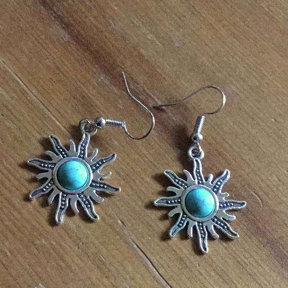 Rodeo cowgirl horse riding earrings sunshine dangle Coachella festival market - Picture 2 of 5